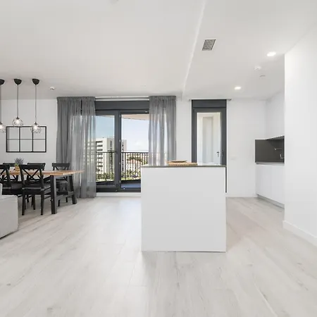 Homes Urban Sky Tower 4 G Malaga